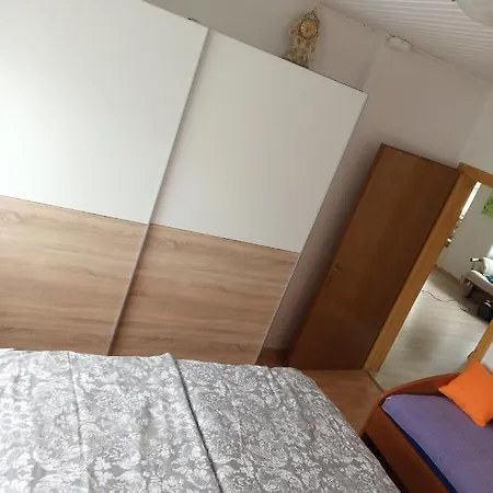 Janja Apartman *